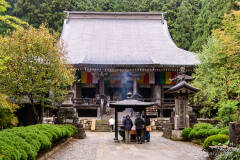 立石寺根本中堂