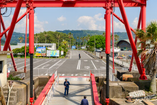 根占港