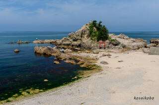 祠の見える風景