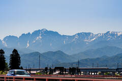 富山東パーキングから眺める剣岳
